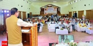 CM Dhami meets Yuvak, Mahila Mangal Dal representatives; announce incentives | India News