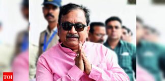 ‘Should be careful’: SC raps MP min for remarks aimed at Col Qureshi