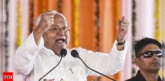 In latest gaffe, Nitish Kumar mixes up PM Modi with Vajpayee, later asks crowd to stand up for ‘pranam’ – Watch | India News