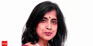 Ekambaram, among last women leaders in banking, to retire | India News