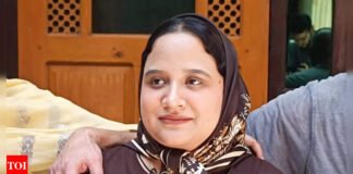 Kashmiri students relieved to be back home; praise for MEA for swift evacuation from Iran | India News