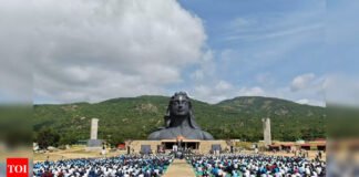 Tamil Nadu: Defence personnel perform Yoga in front of Adiyogi at Coimbatore’s Isha Yoga centre | India News