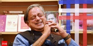 After English, a lesson in French: Shashi Tharoor slams Pakistan in Russia – video goes viral | India News