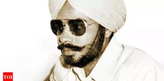 Swamiji to sardarji: When PM Modi disguised himself to evade arrest during Emergency | India News