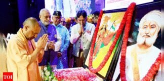 CM Yogi Adityanath pays tribute to philanthropist, Bhamashah; honors top tax-paying traders | India News