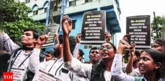 Kolkata college told to expel gang-rape accused; probe zeroes in on 17 students | India News