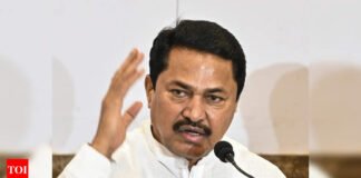 Maharashtra assembly: Nana Patole climbs speaker’s podium; gets suspended | India News