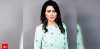 ‘Helps connect with people across country’: Amruta Fadnavis backs Hindi; calls for it to be taught in Maharashtra schools | India News