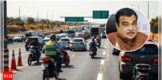 Union minister Nitin Gadkari asks Delhi Police to ‘strictly enforce’ ban on 2 & 3 wheelers on high-speed corridors | India News
