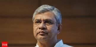 Union minister Ashwini Vaishnaw’s father dies in Jodhpur | India News