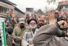 Shia Muslims protest in Kashmir over deadly blast at Islamabad mosque | India News