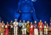 Sadhguru launches ‘Bhavya Bharat Bhushan’ award; Rajnath Singh felicitates achievers | India News