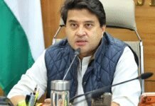 Communications minister Scindia slams BSNL director’s lavish Prayagraj trip; issues show-cause notice | India News