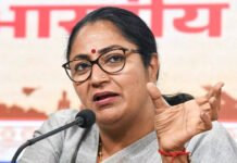 Delhi CM Rekha Gupta holds pre-budget consultation with gig workers, farmers, workers | India News