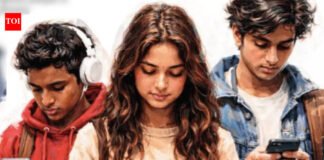 Smartphones & the silent disruptor: How phubbing erodes social bonds | India News